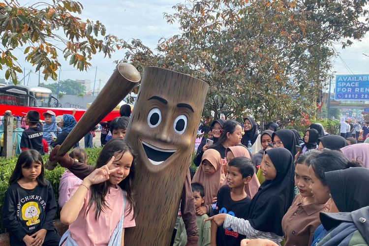 Momen Dibukanya Jalur CFD Margonda buat Kendaraan, Mirip Start Balapan MotoGP