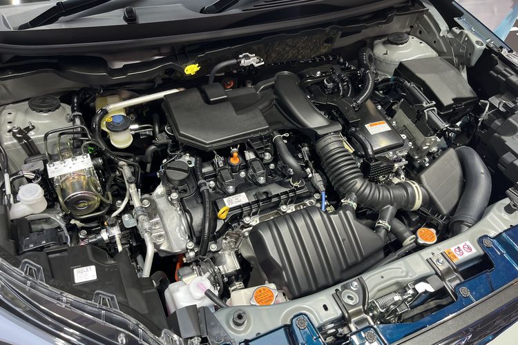 Daihatsu Rocky Hybrid Bakal Dikirim November 2025