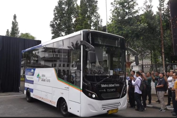 Masa Depan Transportasi Bandung: BRT Raya, Angkot Feeder Listrik