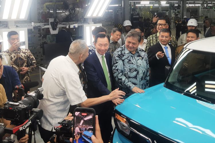 VinFast Resmi Buka Pabrik Mobil Listrik di Subang