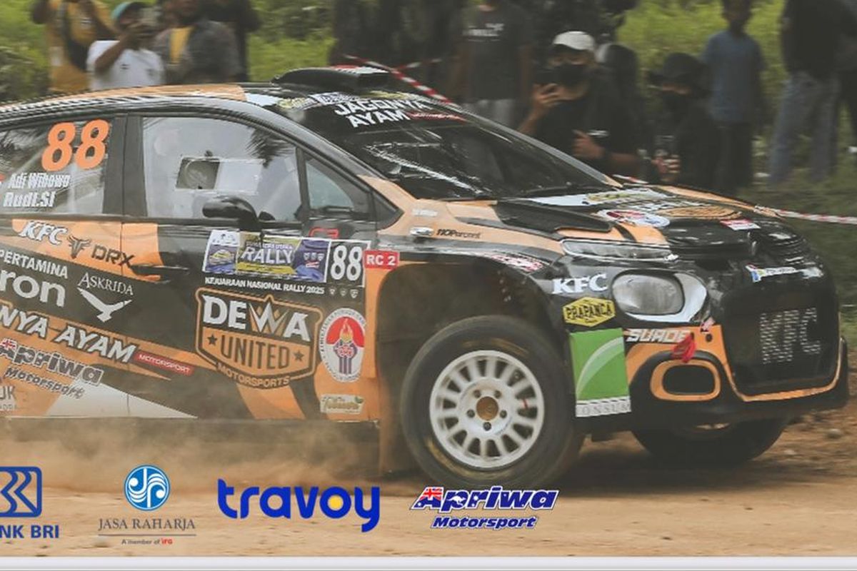Drama Kejurnas Rally: Mobil Rudy SL Mogok Hingga Didorong Co-Driver