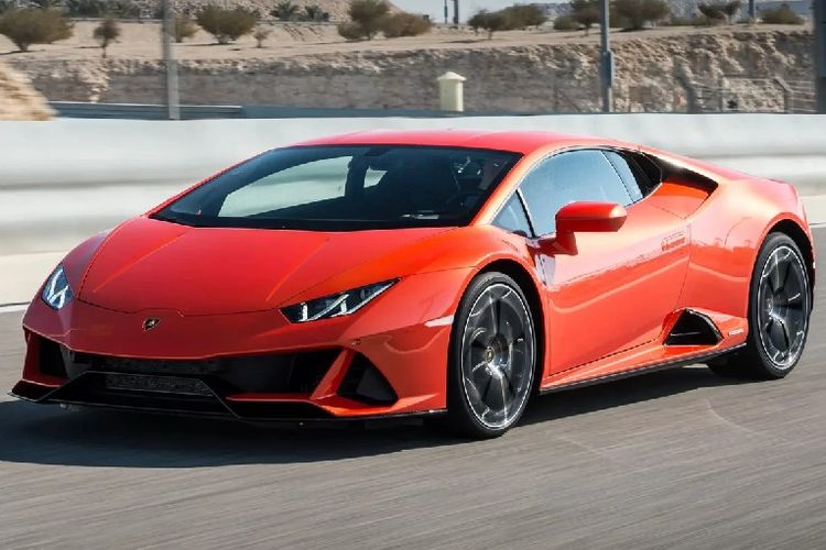 Lamborghini Aventador dan Gallardo Seken di Bursa Mobil Bintaro