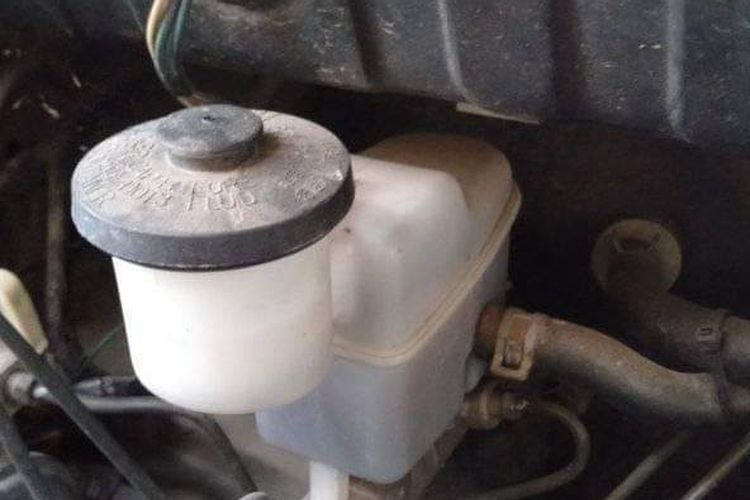 Cara Sederhana Cek Kondisi Rem Mobil Sebelum Dipakai Mudik