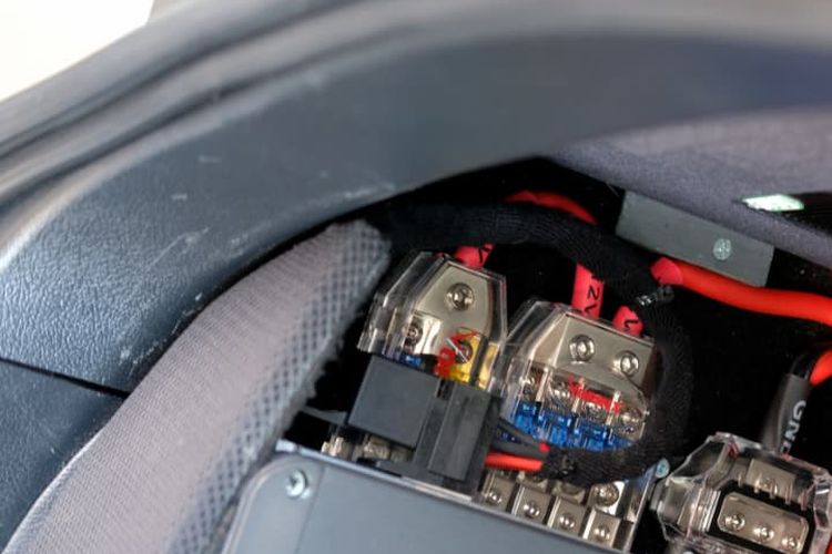 Panduan Modifikasi Audio pada Mobil Listrik