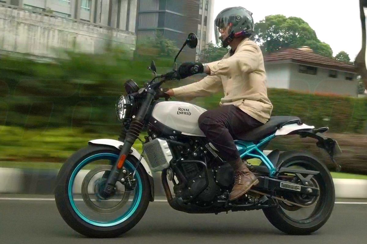 Geber Guerrilla 450, Naked Klasik Royal Enfield (Video)