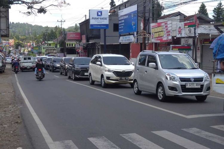 Berpotensi Macet, Lalu Lintas di Lembang Bakal Diberlakukan One Way