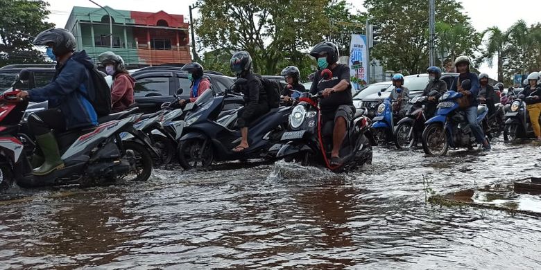 CVT Motor Matik Rentan Rusak Saat Menerobos Banjir