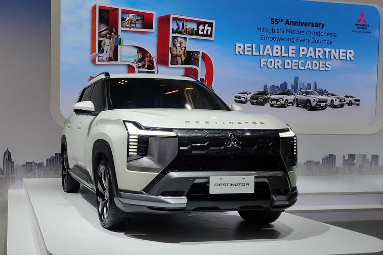 Mitsubishi Destinator Buatan Bekasi Meluncur di Filipina