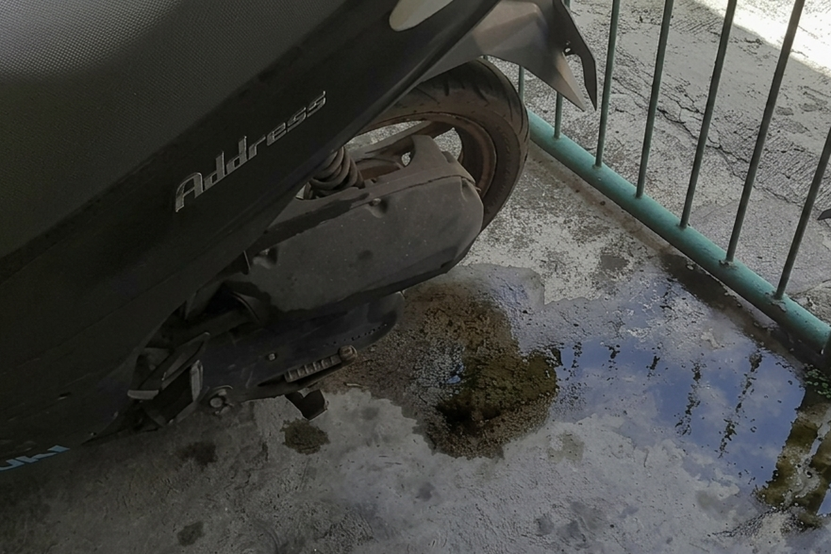 Bahaya Tersembunyi Bila Motor Matik Kelebihan Oli