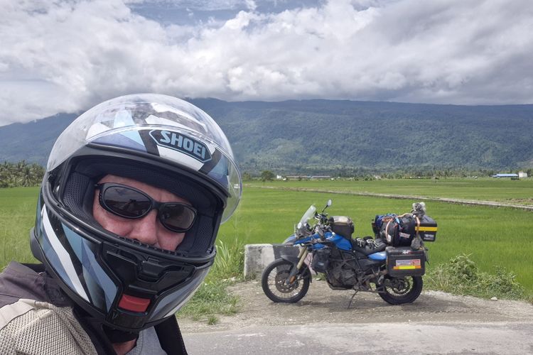 Kisah Rob Kirwan: Suka Duka Solo Rider Australia Jelajah Indonesia