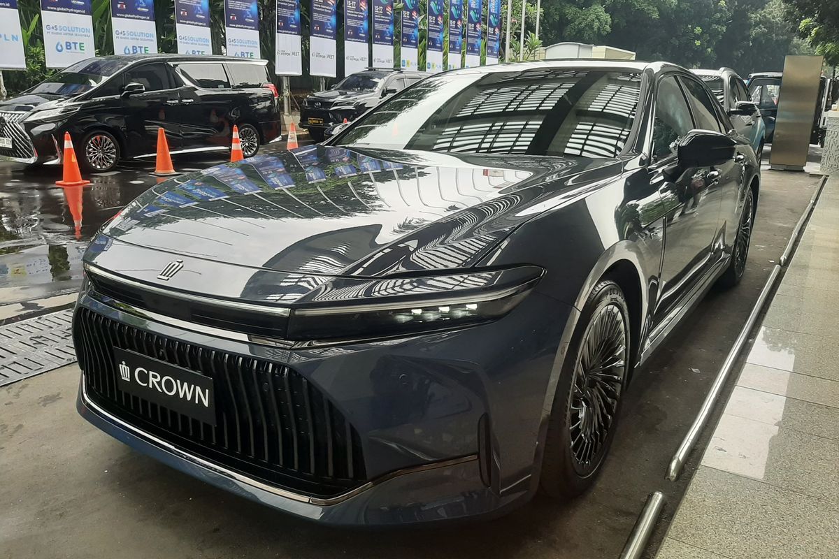 Toyota, Toyota Crown, Spesifikasi Toyota Crown FCEV yang Sempat Dijajal Bahlil