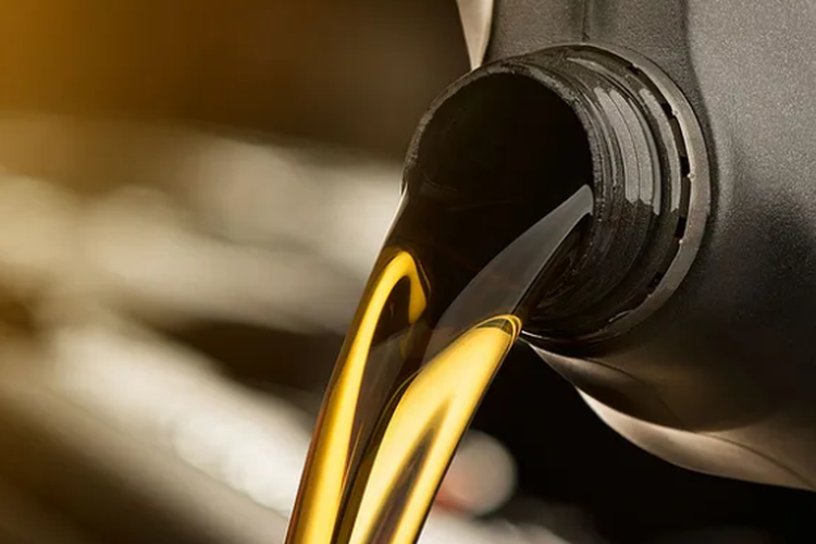 Pemilik Mobil Matik Harus Tahu: Jenis Oli Transmisi Tidak Semua Sama