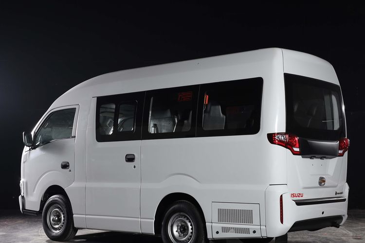 Isuzu Buka Keran Pemesanan Traga Bus