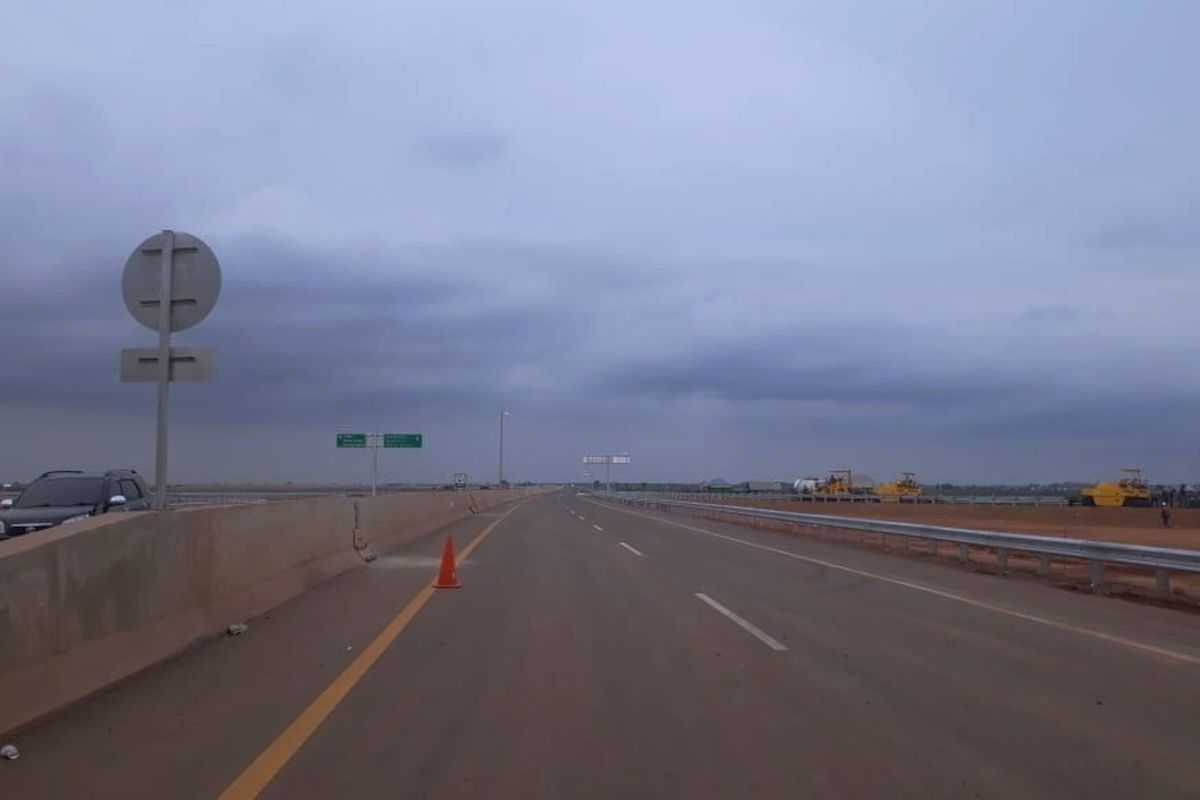 Video Tol Palembang-Kayuagung Punya Kondisi Jalan Rusak
