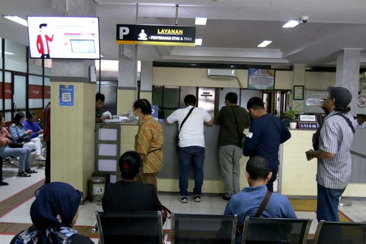 Cara Bayar Pajak Kendaraan Orang Lain di Samsat, Lengkap dengan Syaratnya