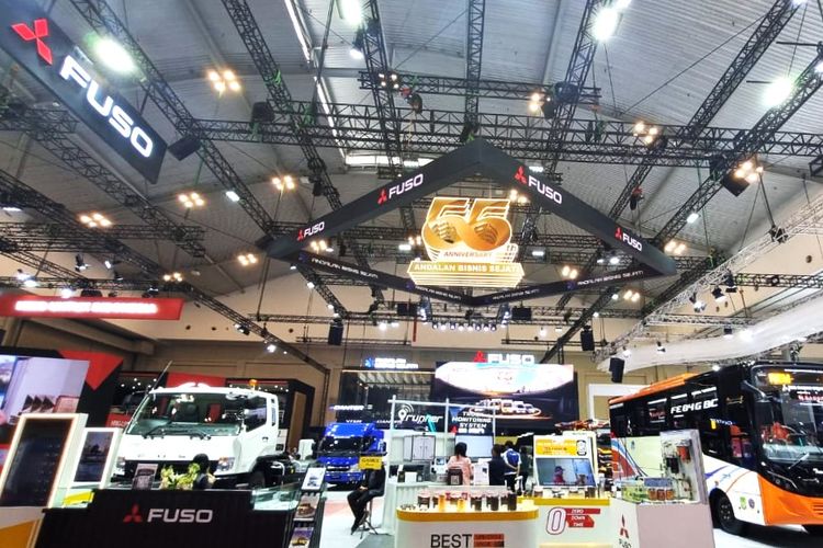 Mitsubishi Fuso Perkuat Posisi Sebagai Pemimpin Pasar Kendaraan Niaga
