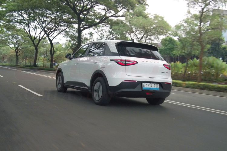 Tes Akselerasi Geely EX2 Pro: Jajal Mode Comfort dan Sport