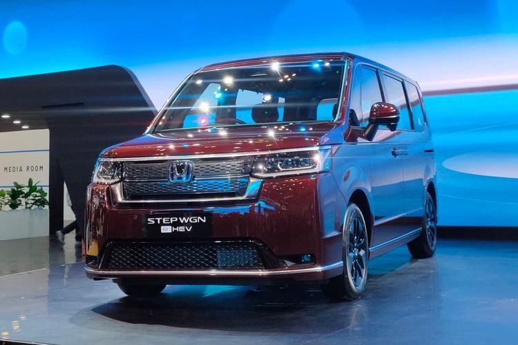 Harga Honda Step WGN e:HEV Lebih Murah dari Serena e-Power