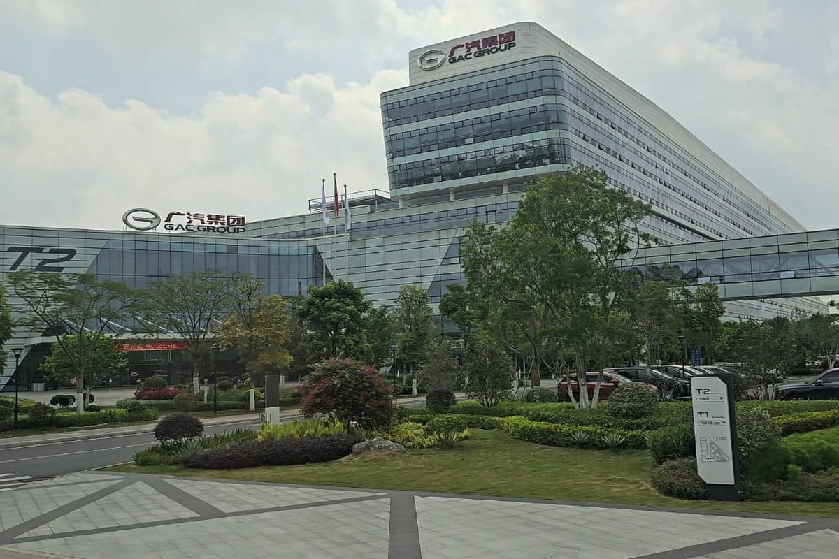 Sekelebat Menyambangi "Biangnya" Mobil Aion di China 
