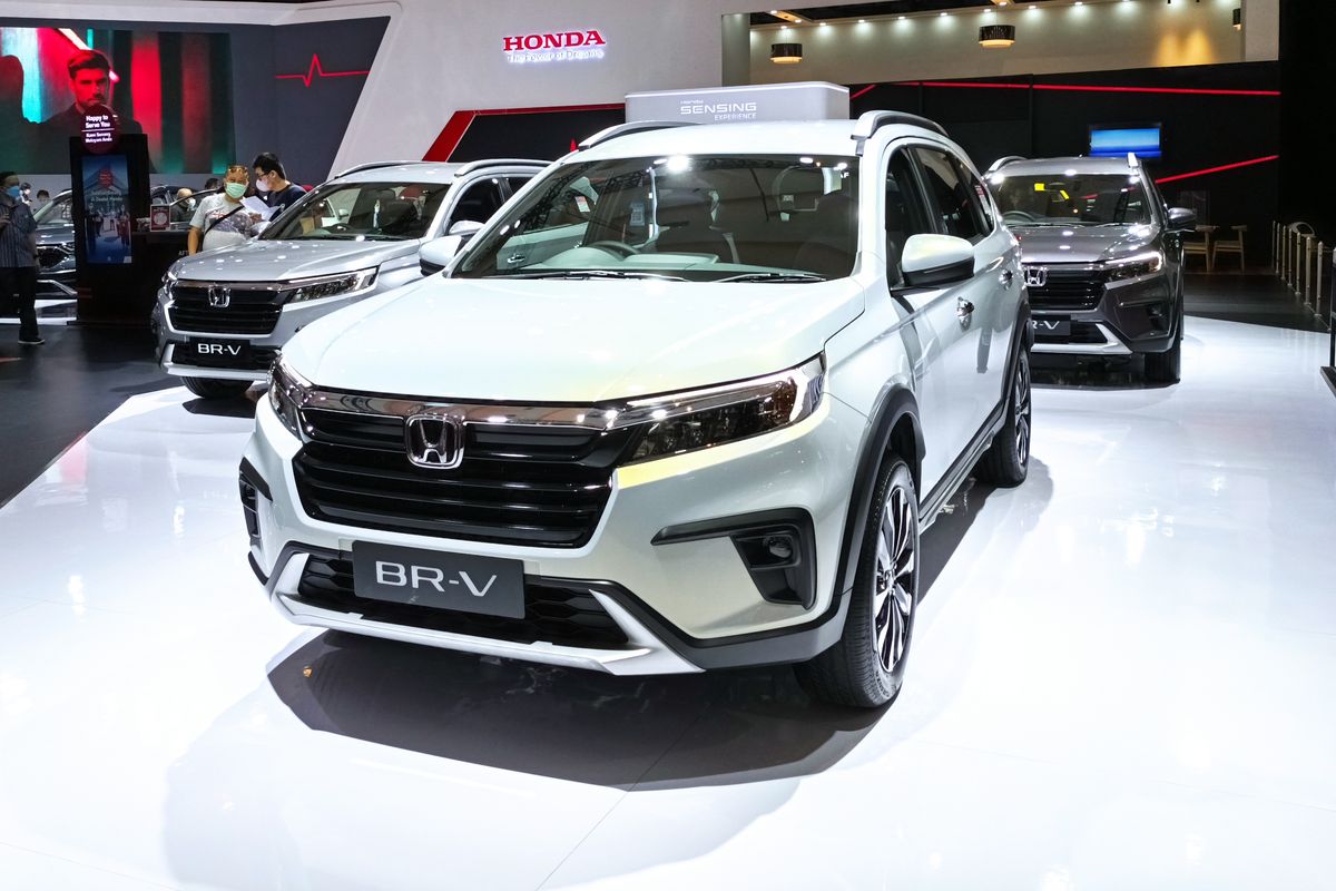 Kualitas Honda BR-V Diuji Sebagai Taksi Baru Bluebird