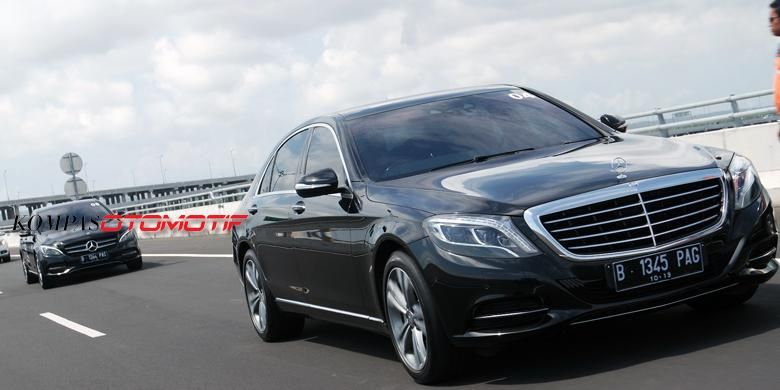 Simak Deretan Mobil Menteri Koperasi Ferry Juliantono