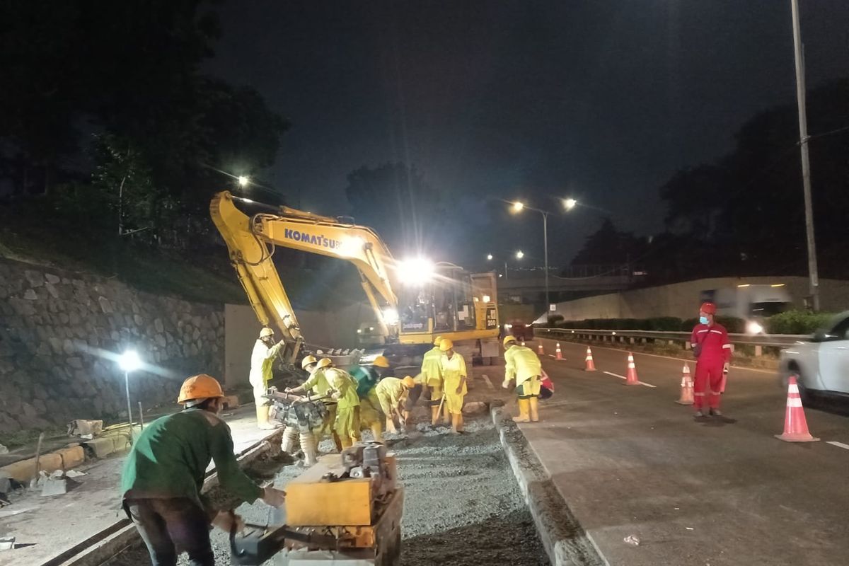 Awas Padat, Ada Pekerjaan Rekonstruksi Jalan di Tol JORR