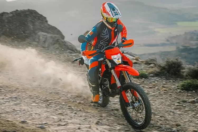 Motor Listrik Trail KTM Freeride E: Sekali Cas Bisa Main 3 Jam