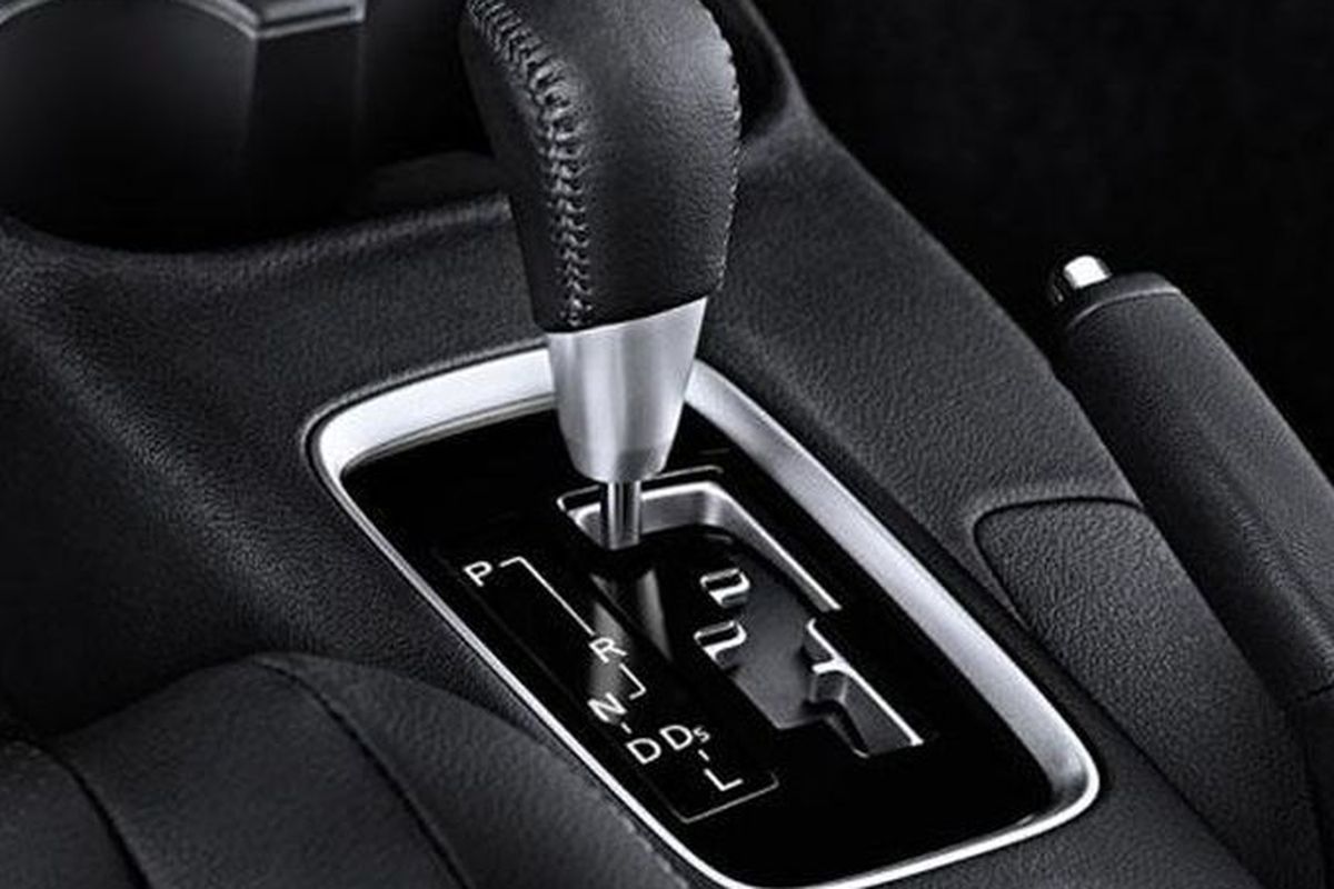 Mobil CVT Terendam Banjir? Kenali Tanda Awal Kerusakan Transmisi