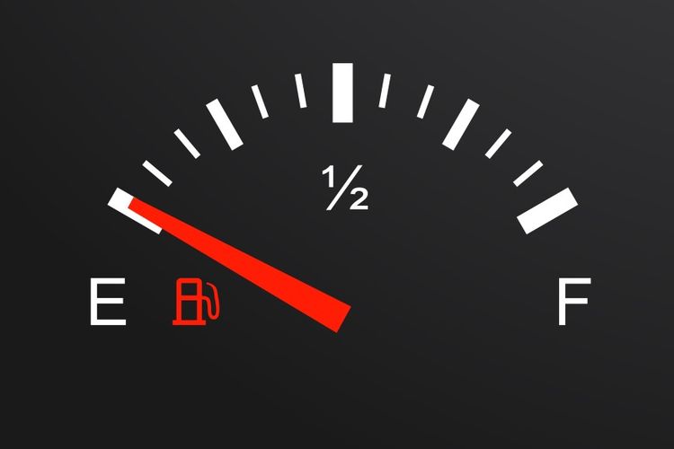 Indikator Bensin Sudah E, Masih Ada Sisa Berapa Liter Lagi?