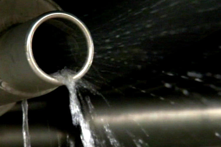 Asap Putih Mengepul dari Knalpot: Normal atau Bahaya?