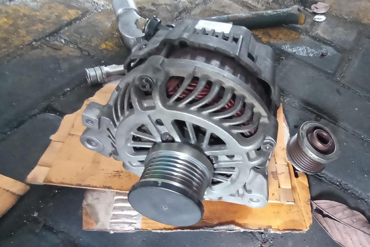 Mengenal Ciri Dinamo Starter atau Alternator Mobil Rusak