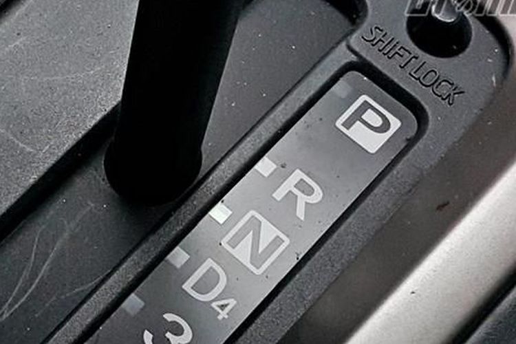 Peran Engine Brake di Mobil Matik Saat Lewati Jalan Menurun