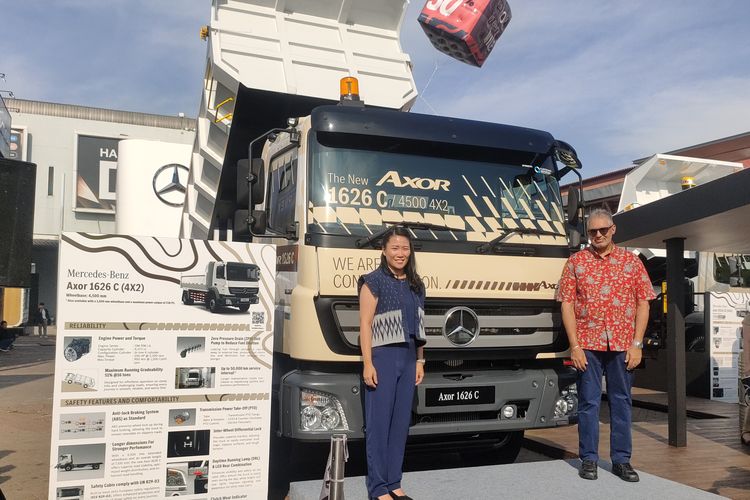 Varian Baru Truk Mercedes Benz Axor Mirip dengan Nama Sasis Bus