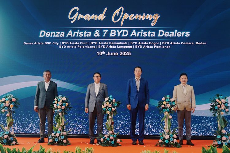 Arista Group Resmikan 8 Diler Mobil Listrik di Indonesia