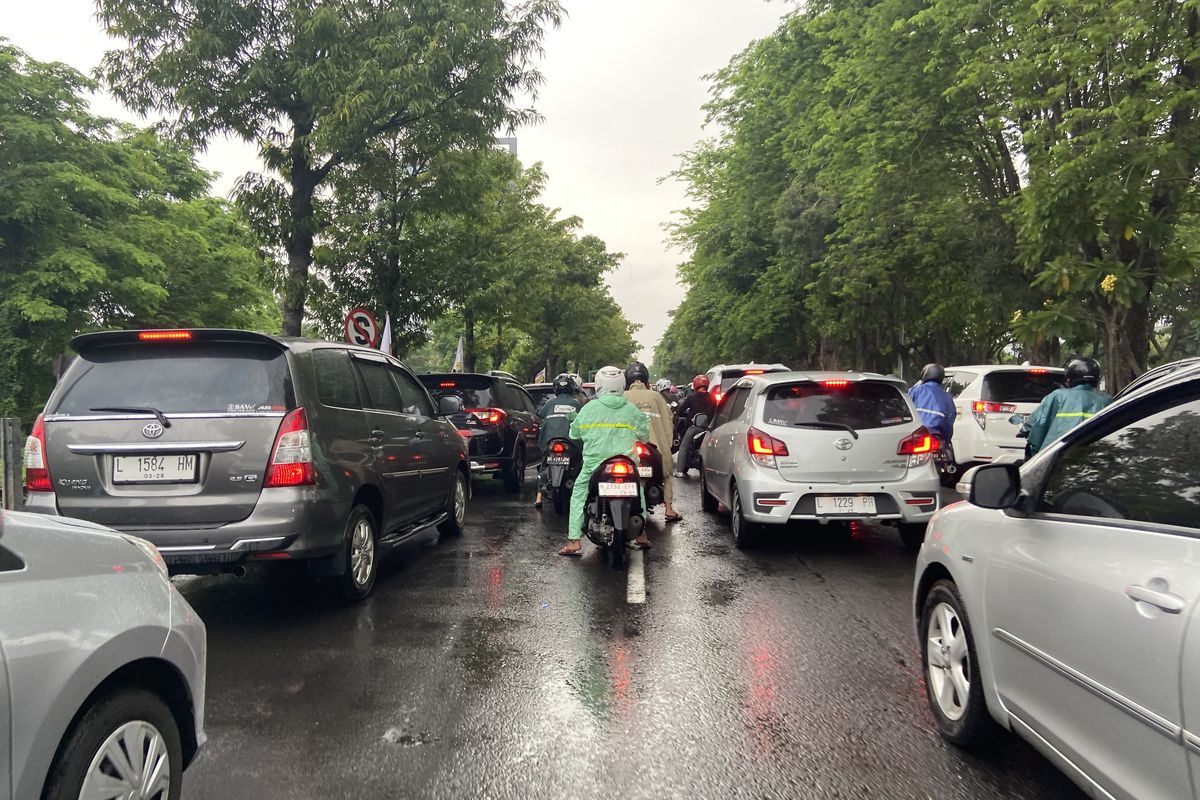 Tarif Parkir Naik, Picu Parkir Liar Bermunculan