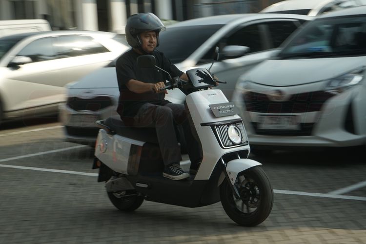 Polytron Target Jual 40.000 Unit Motor Listrik Tahun Ini