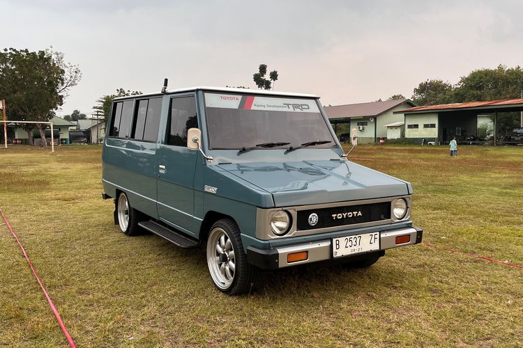 Kijang Doyok: Mobil Tua yang Bandel dengan Karakter Unik