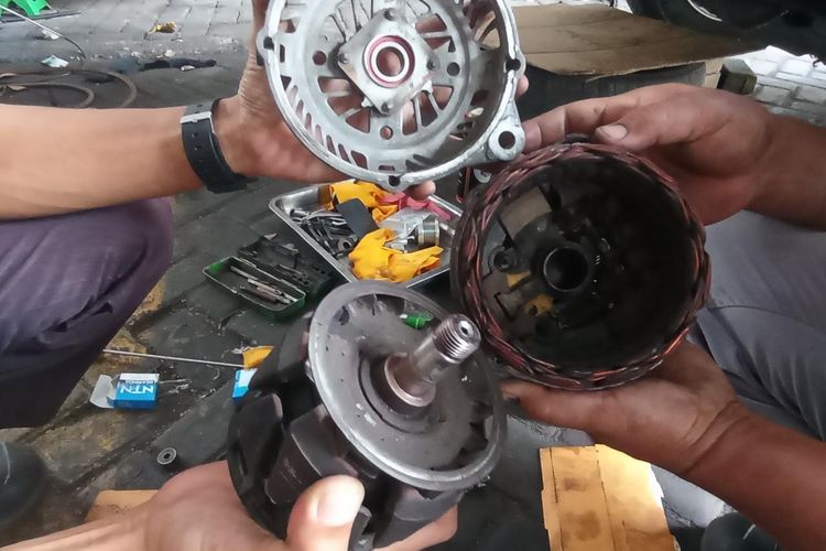 Ini Bedanya Alternator dan Dinamo Starter pada Mobil