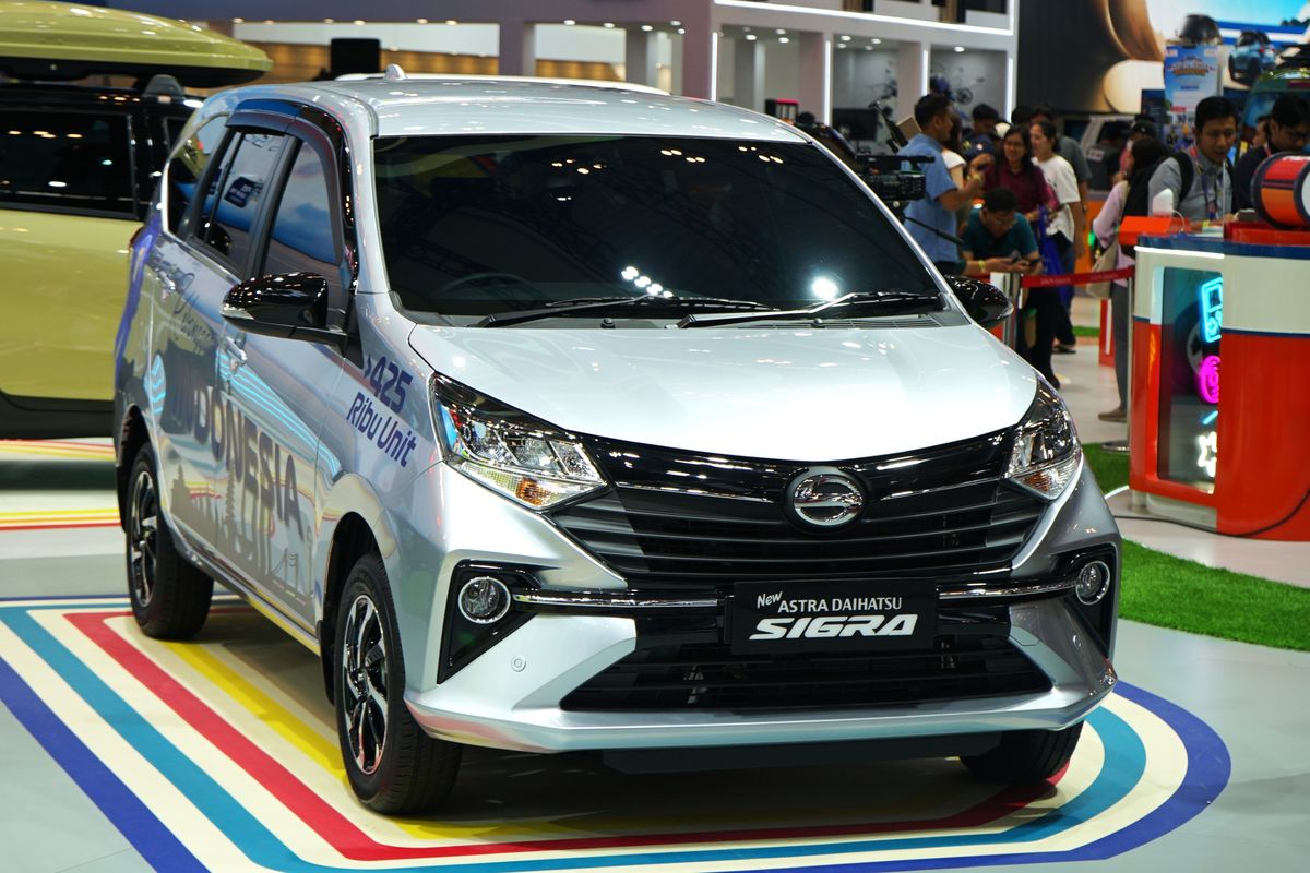 Daftar Harga LCGC Agustus 2025, Diskon, dan Sigra yang Bersolek