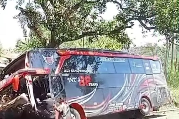 Rem Blong Jadi Penyebab Kecelakaan Bus RS Bina Sehat di Jember