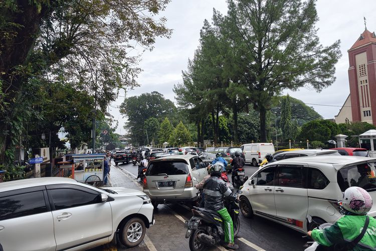Macet di Jalan Juanda: Dampak Demo Sopir Angkot di Balai Kota Bogor