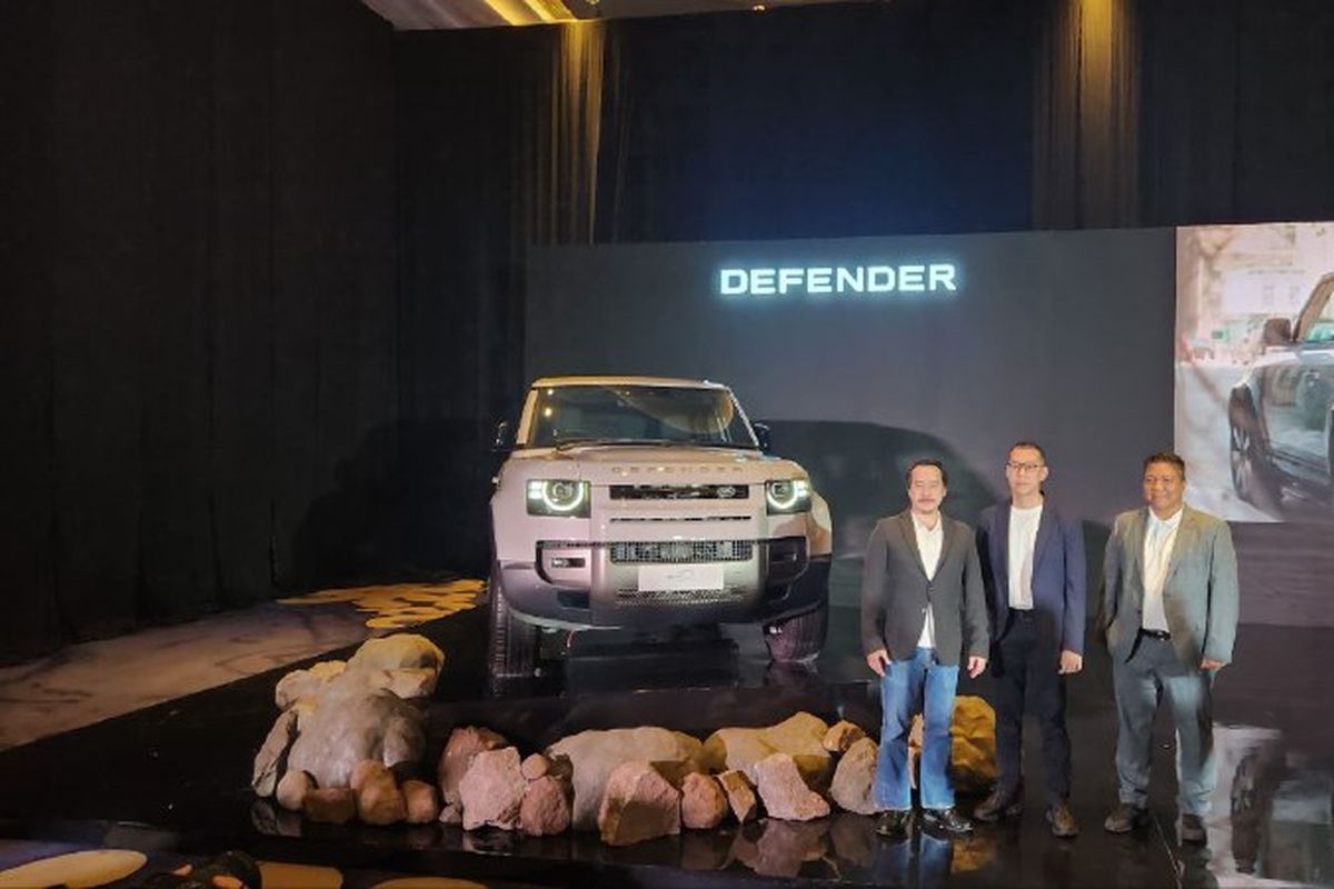 Land Rover Defender MY26 Meluncur, Harganya Goda Para Sultan