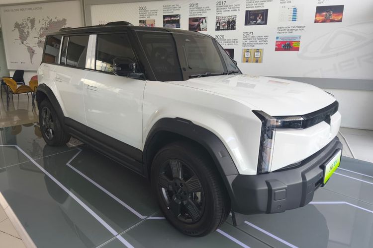 Kapan Servis Pertama Mobil Listrik di Bengkel Resmi?