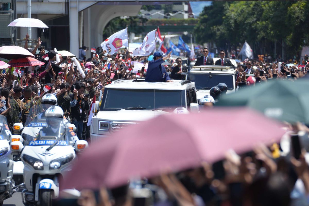 Prabowo, Viral, Video Rombongan Presiden Prabowo Beri Jalan ke Mobil Damkar