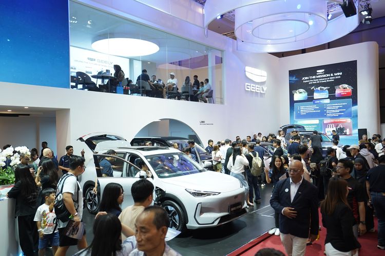 Geely Klaim Meraih 866 SPK di GIIAS 2025