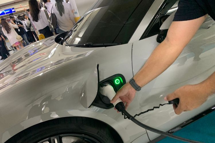 Komparasi Biaya Charging Station untuk Mobil Listrik
