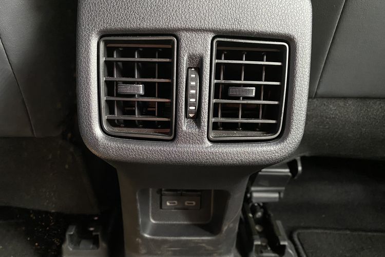 Penyebab AC Mobil Kurang Dingin, Tak Selalu Karena Freon