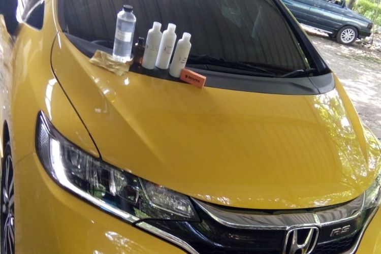 6 Tahap Poles Mobil yang Benar Agar Cat Tidak Belang