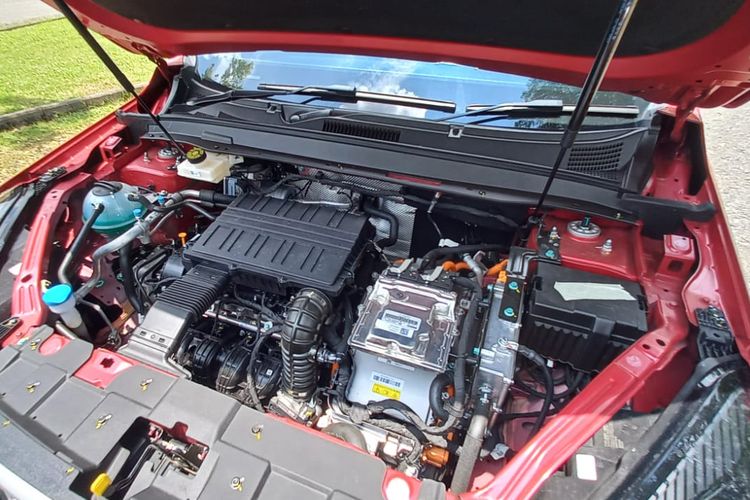 Cara Aman Menyimpan Mobil Hybrid Saat Ditinggal Mudik Lebaran