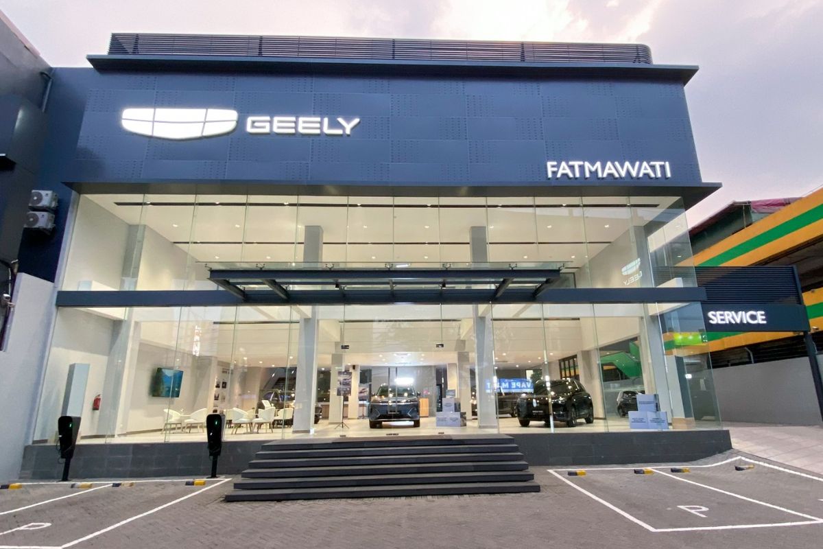 Lengkapi 22 Jaringan di Indonesia, Geely Resmikan Diler Baru